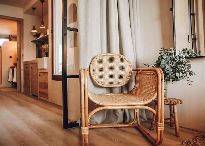 Nomad - Port Hotel